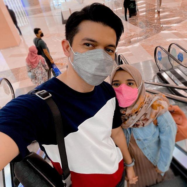 Zaskia Sungkar dan Irwansyah (Instagram/@irwansyah_15)