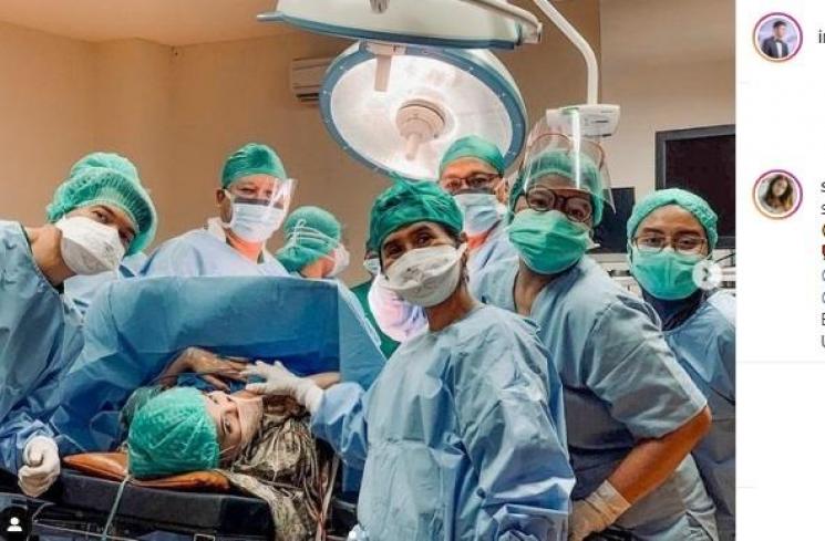 Komentar Acha Septriasa atas kelahiran anak Irwansyah dan Zaskia Sungkar. (Instagram)