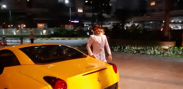Rizky Billar dan Lesti Kejora Datang ke Pernikahan Atta - Aurel. (MataMata.com/Herwanto)