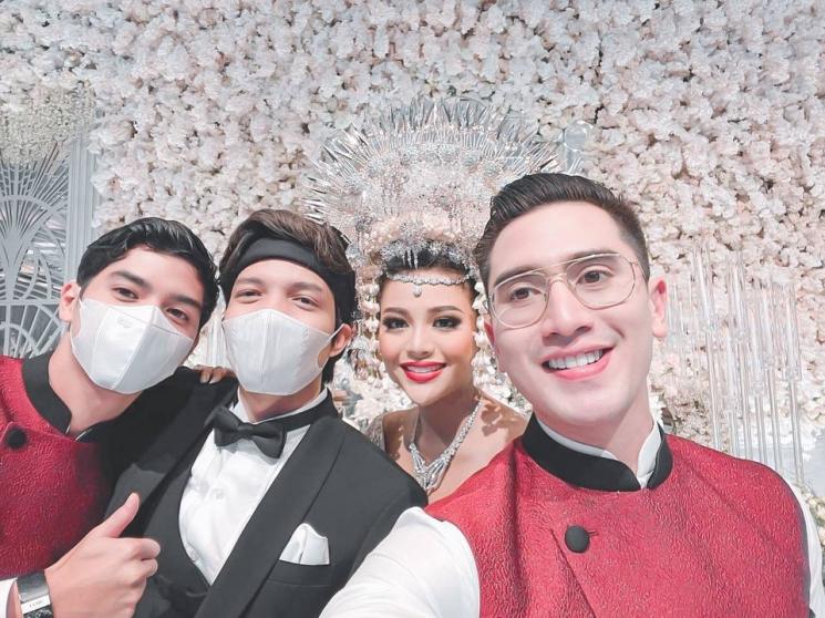 Verrell Bramasta dan Al Ghazali di pernikahan Atta dan Aurel  (Instagram/@bramastavrl)