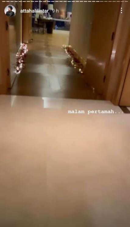 Suasana malam pertama Atta Halilintar dan Aurel Hermansyah (Instagram/@attahalilintar)