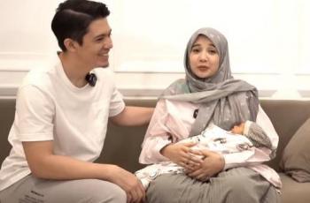 Dikaruniai Bayi Laki-laki, Irwansyah dan Zaskia Sungkar Anggap Kejutan Awal Ramadan