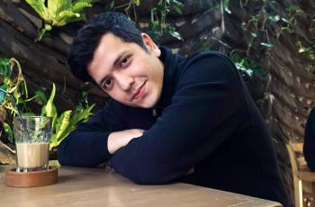 Perannya di Ikatan Cinta Bikin Geram, Rendi Jhon Diserang Emak-emak
