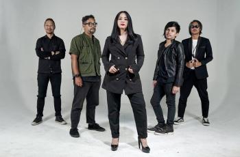Lirik Lagu Wajar - Cokelat, Astrid Jadi Vokalis