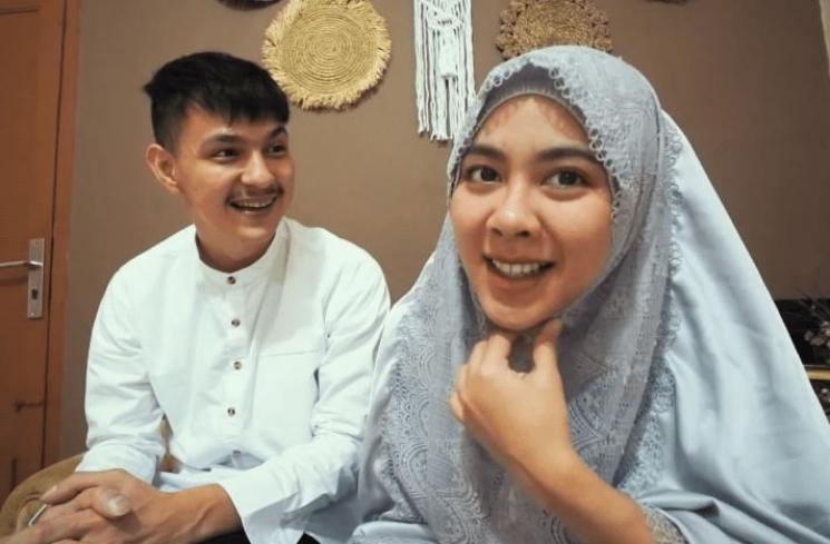 Marcell Darwin kian religius. (YouTube, Instagram/marcelldarwin)