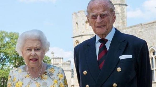 Ratu Elizabeth II dan Pangeran Philip (Instagram/@theroyalfamily)