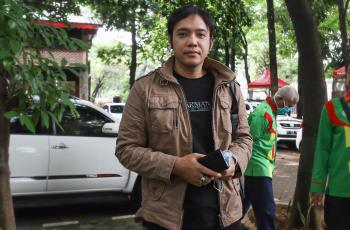 Sandy Tumiwa Terang-terangan Peringatkan Pesulap Merah: Anak Kemarin Sore Hati-Hati!