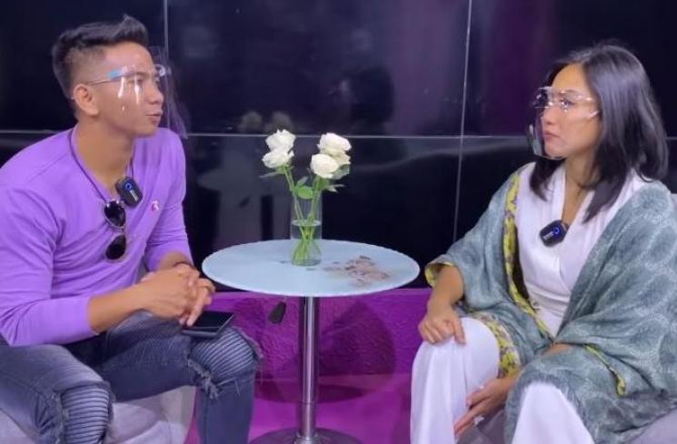 Ridho DA2 bongkar Rizki DA2 bingung biaya persalinan. (Youtube/FeniRoseOffiicial)