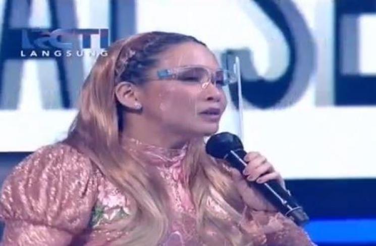 Maia Estianty diusir dari klub malam. (Vidio/RCTI)