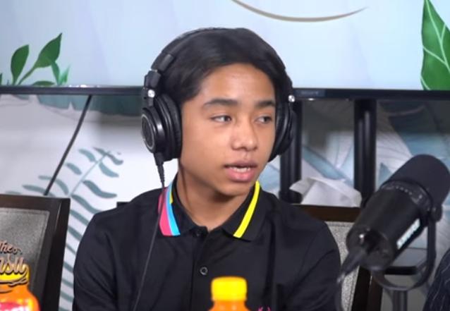 Betrand Peto saat berbincang dengan orang tua kandungnya (Youtube.com)
