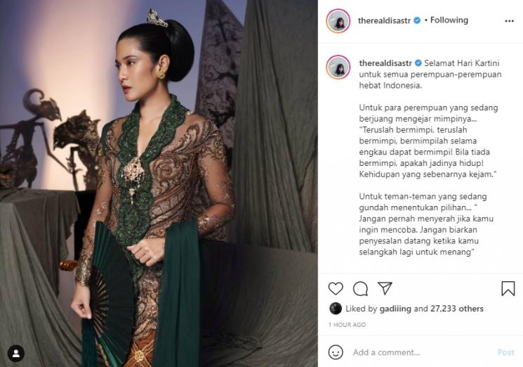 Dian Sastrowardoyo rayakan Hari Kartini. (Instagram/therealdisastr)