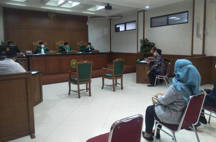 Sidang cerai Nindy Ayunda di PA Jakarta Selatan, Kamis (22/4/2021). (Matamata.com/Rena Pangesti)