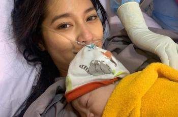 Niken Anjani Melahirkan Anak Pertama, Wajah Glowing Disorot