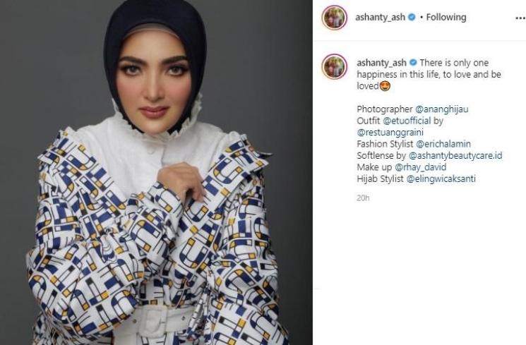 Ashanty berhijab. (Instagram/@ashanty_ash)