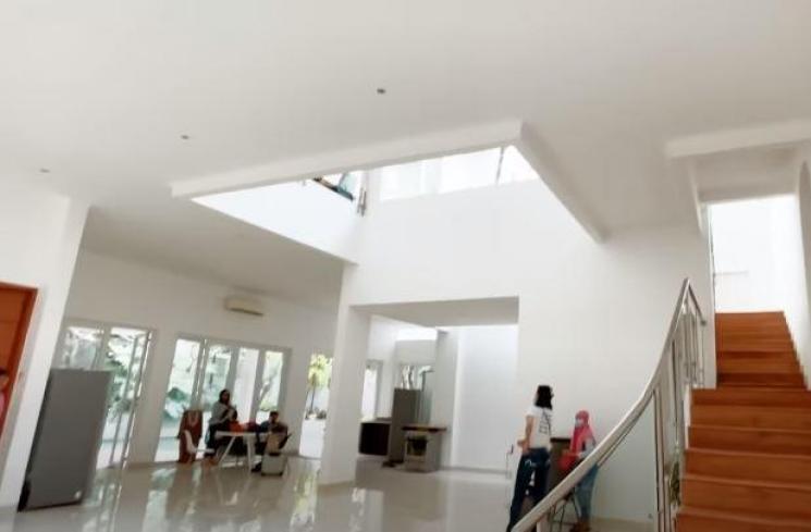 Kantor Luna Maya. (Youtube)