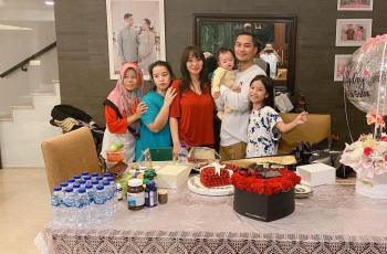 7 Potret Rumah Mewah Zaskia Gotik, Kursi Bak Singgasana Ratu Bikin Salfok