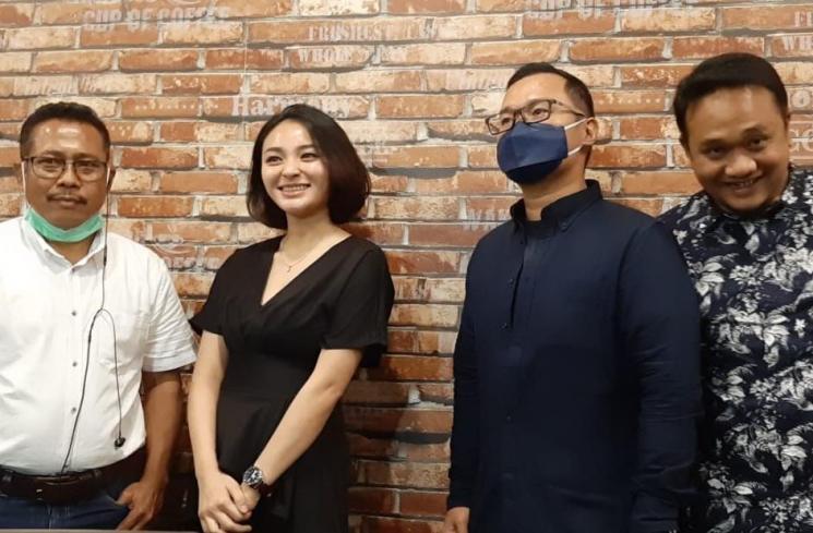 Dedy Susanto resmi cabut laporannya terhadap selebgram Revina VT (MataMata.com/Herwanto)