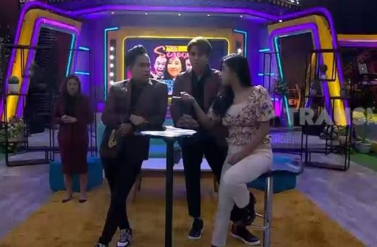 Dewi Perssik ngamuk ke Anwar Sanjaya. (Youtube/Trans7Official)
