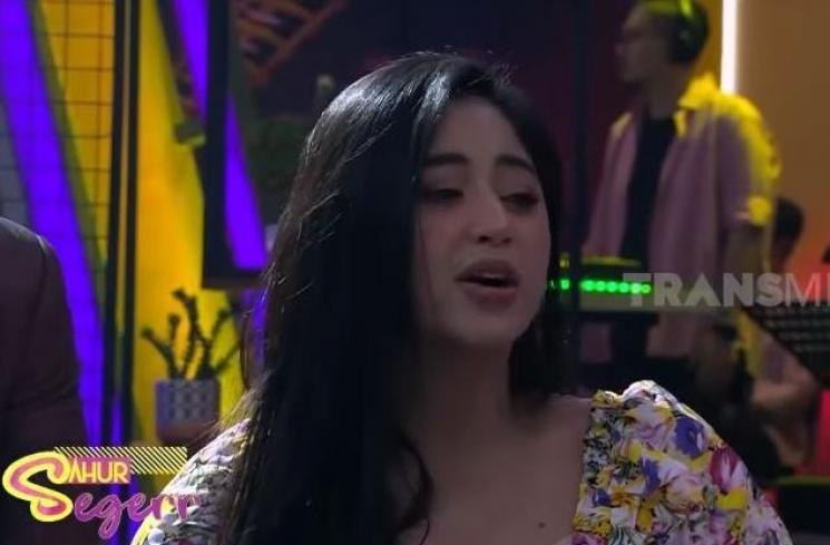 Dewi Perssik ngamuk ke Anwar Sanjaya. (Youtube/Trans7Official)