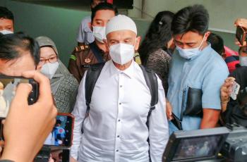 FOTO: Mark Sungkar Jadi Tahanan Kota
