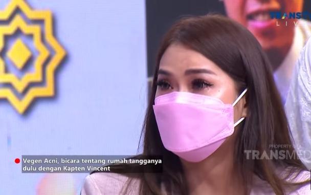 Vegen Acni saat hadiri talkshow Kopi Viral (Youtube.com)