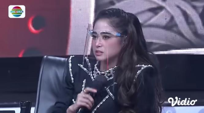 Dewi Perssik (YouTube/Indosiar)