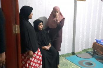 Anak Terus Menangis Lihat Jenazah Sapri Terbujur Kaku