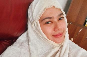 Makin Religius, 3 Potret Catherine Wilson Berhijab di Bulan Ramadhan
