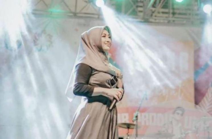 Potret Yuni Sophia, istri Bupati Nganjuk. (Instagram/@yunisophia_)
