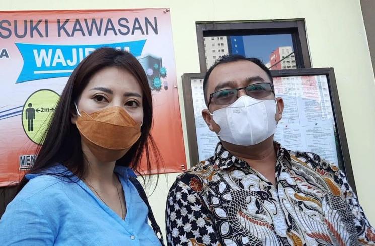 Aska Ongi dan Kuasa Hukum Feriyawansyah. (MataMata.com/Evi Ariska)
