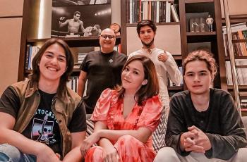 Beli dan Langsung Pakaikan Baju ke El Rumi, Irwan Mussry Disebut Bapak Tiri Idaman
