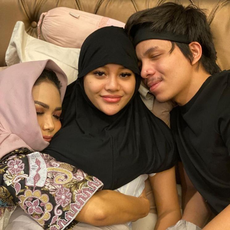Krisdayanti, Aurel Hermansyah, dan Atta Halilintar. (Instagram/yunishara36)