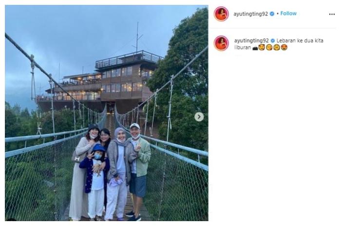 Ayu Ting Ting liburan ke Bandung. (Instagram/@ayutingting92)