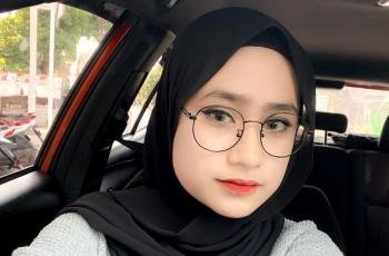 Selebgram Asal Nyeplos 'Banyak Rakyat Jelata' di Pantai, Auto Diajak Silaturahmi