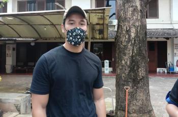 Chicco Jerikho Tutup Mata saat Disuntik Vaksin Covid-19, Ini Penyebabnya