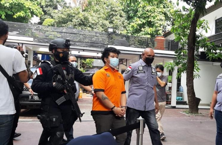 Raffi Zimah, putra penyanyi dangdut Rita Sugiarto ditangkap. (MataMata.com/Herwanto)