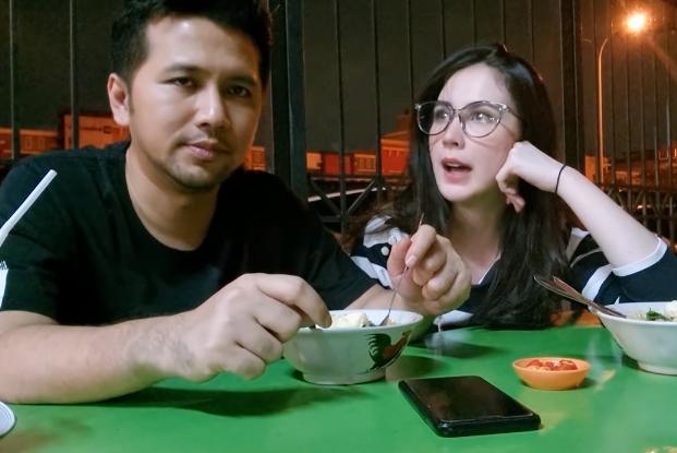 Emil Dardak dan Arumi Bachsin (Youtube.com)