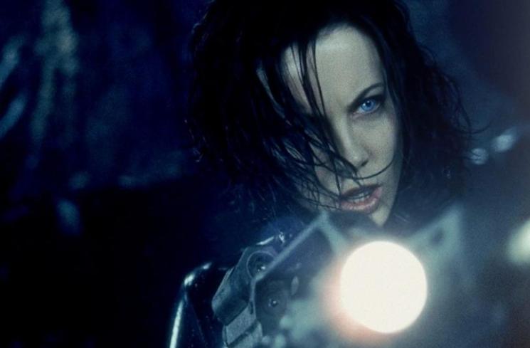 Sinopsis Film Underworld: Evolution. (IMDb)