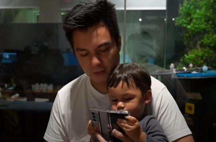 Paula Verhoeven positif Covid19, Nagita Slavina ledek Baim Wong. (Youtube/BaimPaula)