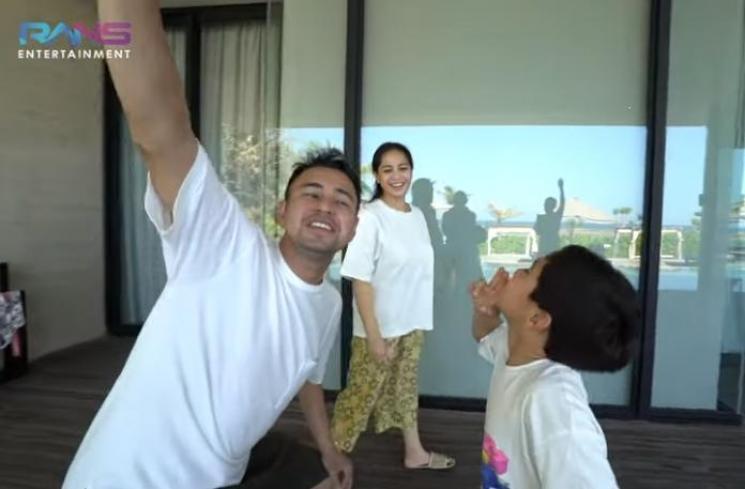 Nagita Slavina, Rafathar dan Raffi Ahmad (Youtube.com)