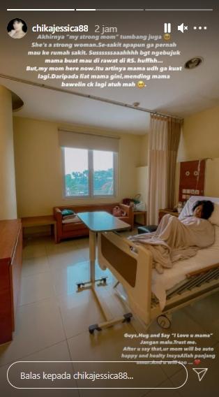 Ibu Chika Jessica dirawat di rumah sakit (Instagram.com)
