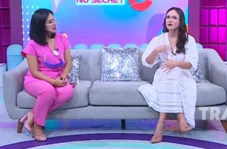 Shandy Aulia ungkap alasan suka balas nyinyiran netizen. (Youtube/TransTVOfficial)