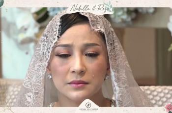 Nabila Gomes Nangis saat Minta Restu ke Ibunda di Acara Siraman