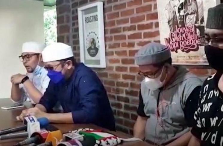 Beberapa sahabat Ustaz Jefri Al Buchori alias Uje [MataMata.com/Ismail]
