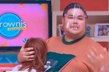 Hidupnya Selalu Salah di Mata Publik, Ayu Ting Ting Nangis di Pelukan Ivan Gunawan