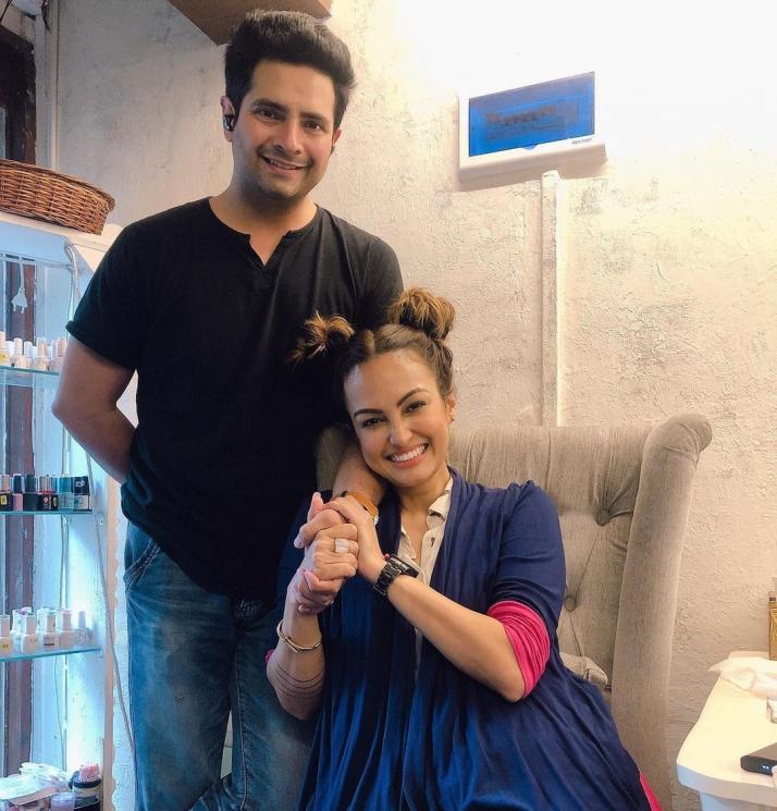 Nisha Rawal dan Karan Mehra (Instagram/@missnisharawal)