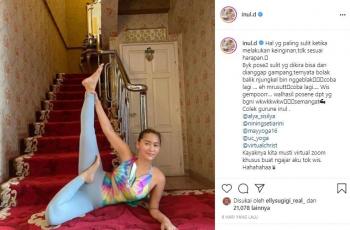 Pose yoga Inul Daratista (Instagram.com)