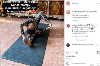 Pose yoga Inul Daratista (Instagram.com)
