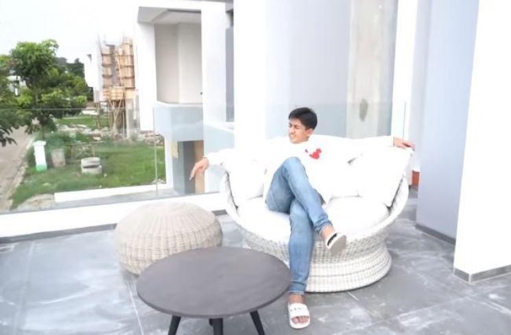 Rumah Harris Vriza. (Youtube/HarrisVrizaEntertainment)