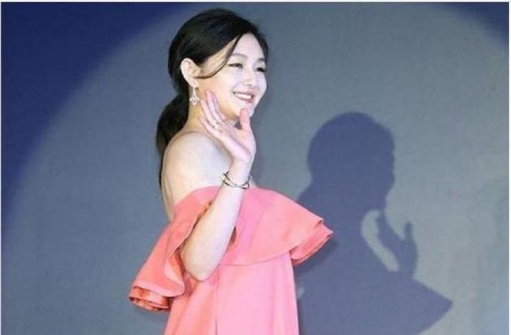 Profil Barbie Hsu (Instagram/@barbiehsu_das)